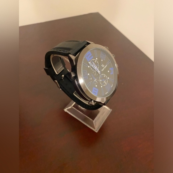 Brand new Blue V6 super speed men’s fashion watch - Picture 3 of 4